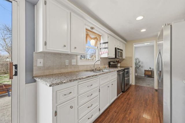 8500 E Lakeland, Wichita, KS 67207