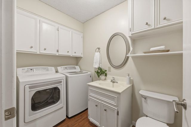 8500 E Lakeland, Wichita, KS 67207