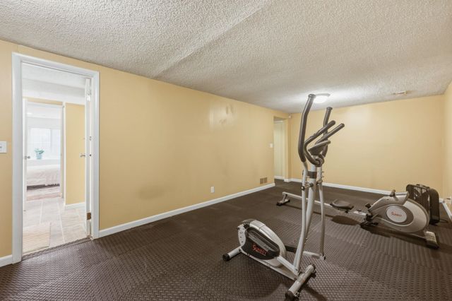 8500 E Lakeland, Wichita, KS 67207