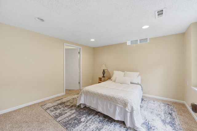 8500 E Lakeland, Wichita, KS 67207