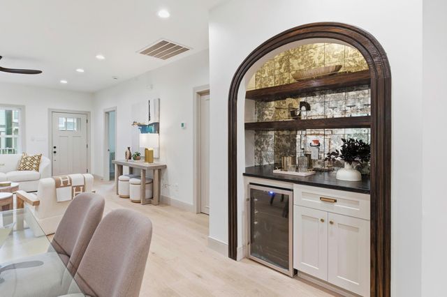 1202 Aurora Street, Houston, TX 77009