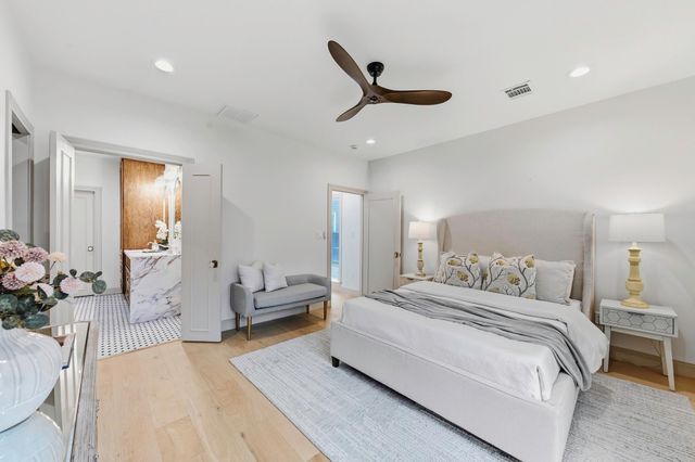 1202 Aurora Street, Houston, TX 77009