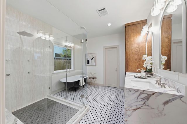 1202 Aurora Street, Houston, TX 77009