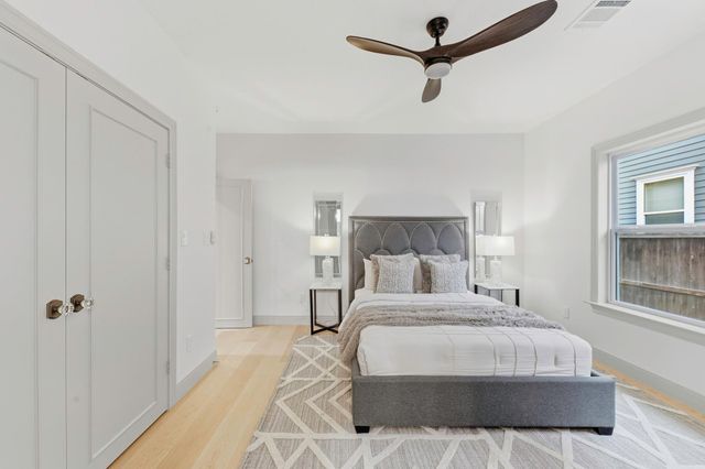 1202 Aurora Street, Houston, TX 77009