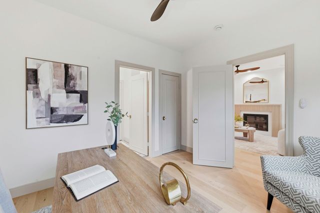 1202 Aurora Street, Houston, TX 77009