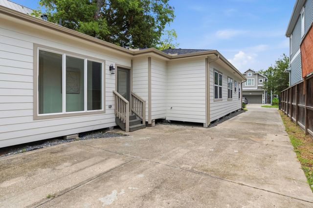 1202 Aurora Street, Houston, TX 77009