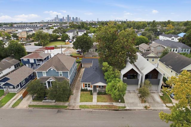 1202 Aurora Street, Houston, TX 77009