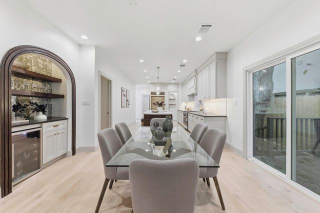 1202 Aurora Street, Houston, TX 77009