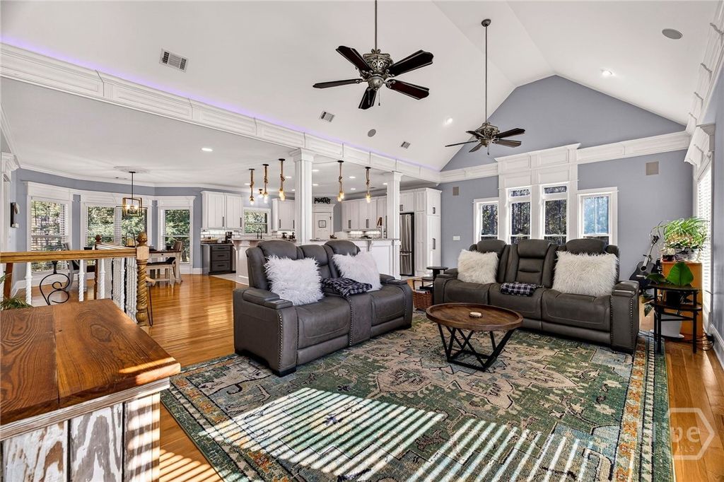 Image 4 of property listing at 275 Kilkenny Road, Richmond Hill, GA 31324
