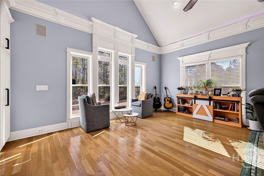 Image 5 of property listing at 275 Kilkenny Road, Richmond Hill, GA 31324