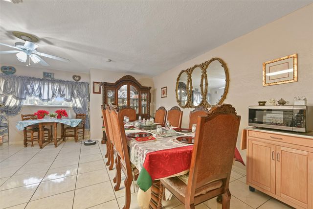 1804 36th Street N, Texas City, TX 77590