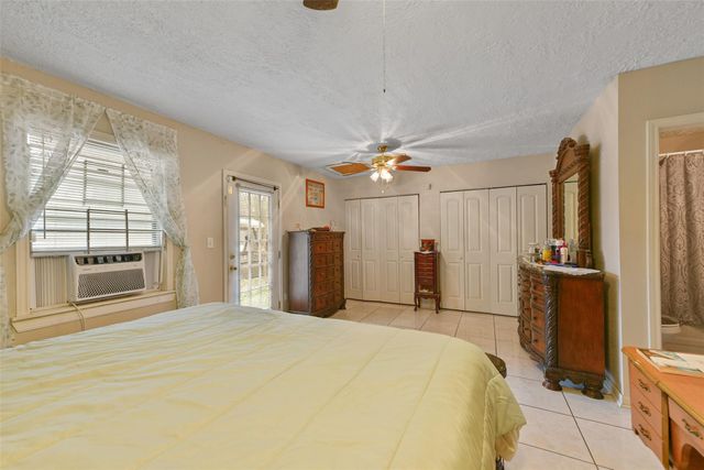 1804 36th Street N, Texas City, TX 77590