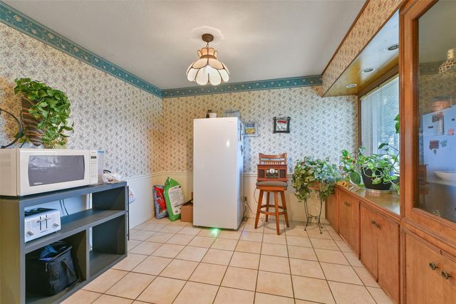 1804 36th Street N, Texas City, TX 77590