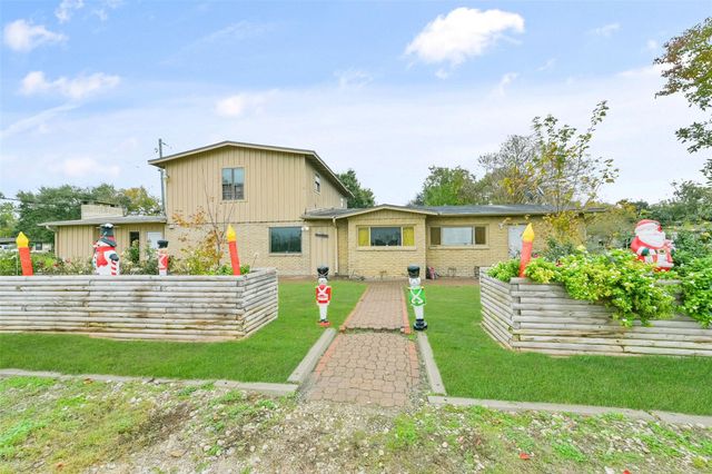 1804 36th Street N, Texas City, TX 77590