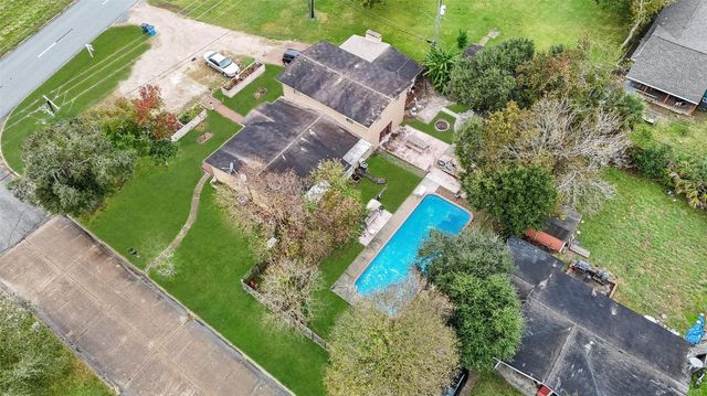 1804 36th Street N, Texas City, TX 77590
