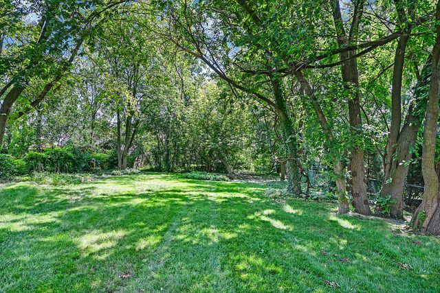 5631 S Elm Street, Hinsdale, IL 60521