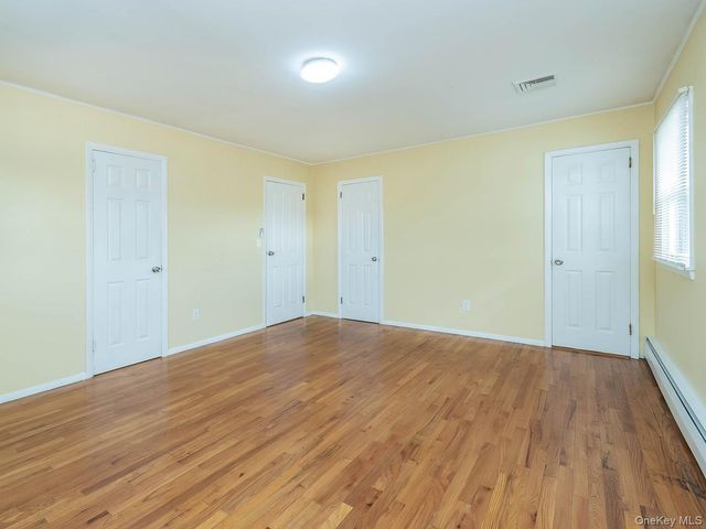 7 plainview Road, Bethpage, NY 11714