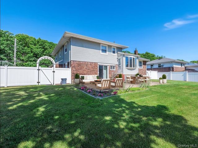 7 plainview Road, Bethpage, NY 11714