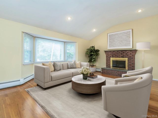 7 plainview Road, Bethpage, NY 11714