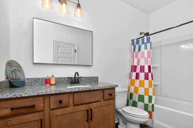 1252 Linn Cove Ct, Gallatin, TN 37066