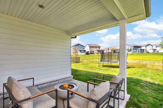 1252 Linn Cove Ct, Gallatin, TN 37066