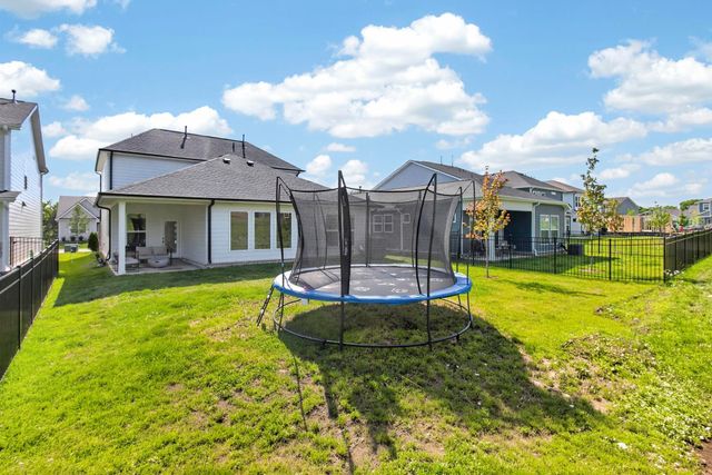 1252 Linn Cove Ct, Gallatin, TN 37066
