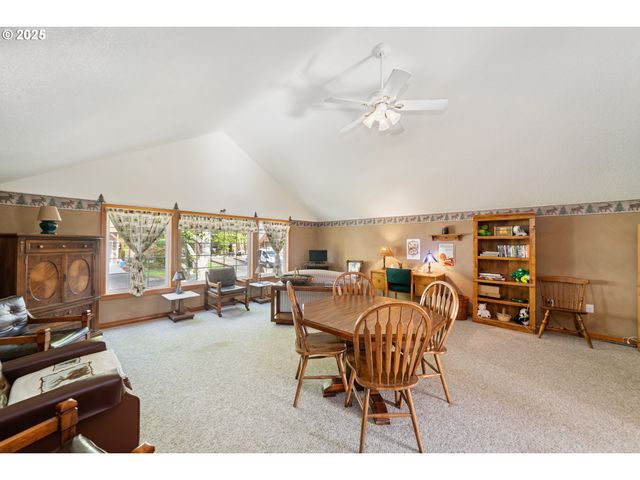 3732 COHO Pl, Cannon Beach, OR 97110