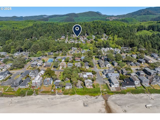 3732 COHO Pl, Cannon Beach, OR 97110