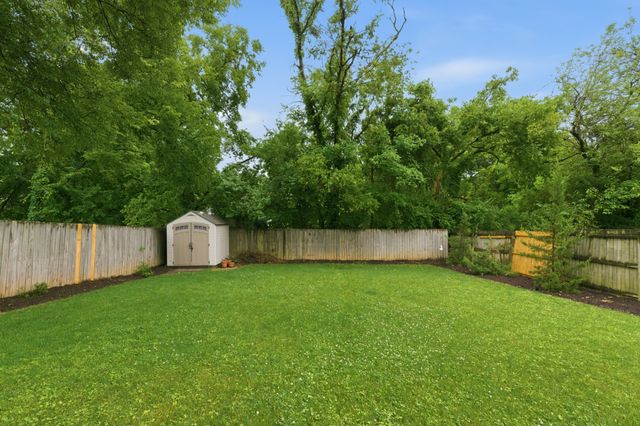 1235 Sunnymeade Dr, Nashville, TN 37216