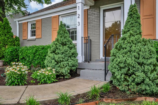 1235 Sunnymeade Dr, Nashville, TN 37216