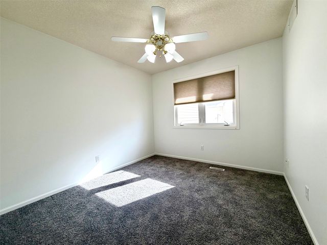 1456 SE Primrose Lane, Waukee, IA 50263