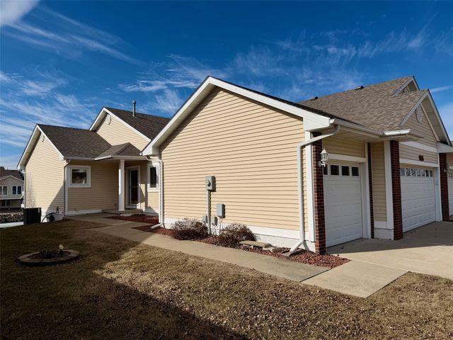 1456 SE Primrose Lane, Waukee, IA 50263