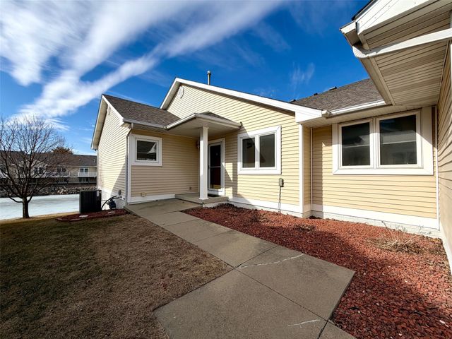 1456 SE Primrose Lane, Waukee, IA 50263