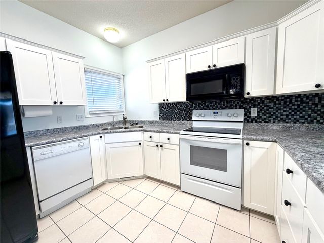 1456 SE Primrose Lane, Waukee, IA 50263