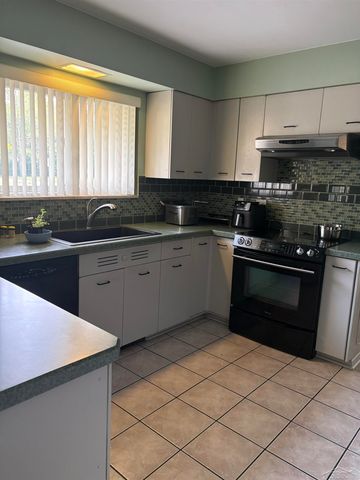320 Superior Street, Saginaw, MI 48602