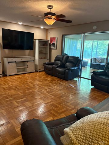320 Superior Street, Saginaw, MI 48602