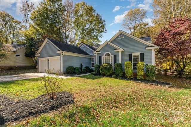 7024 Passeres Court, Charlotte, NC 28215