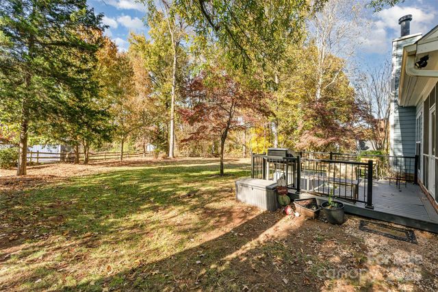 7024 Passeres Court, Charlotte, NC 28215