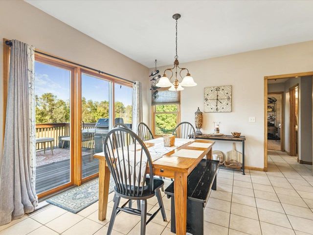 12486 Whispering Winds Drive, Roscoe, IL 61073