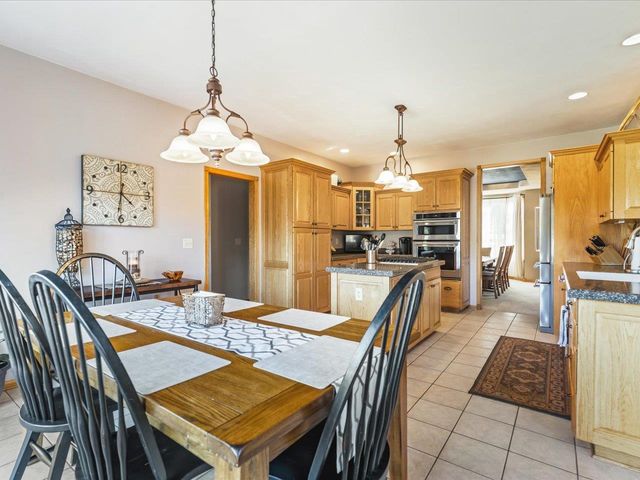 12486 Whispering Winds Drive, Roscoe, IL 61073