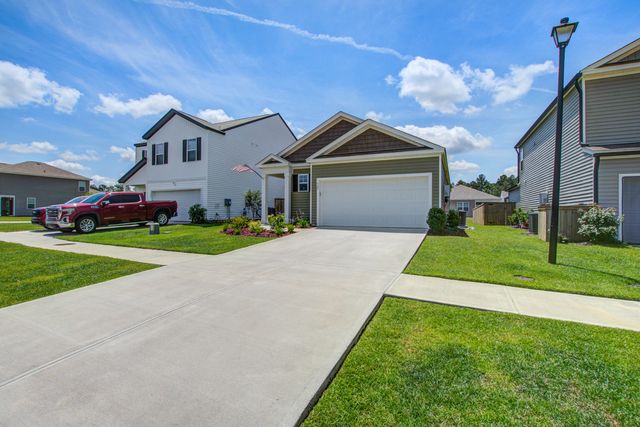 527 Red Twig Road, Summerville, SC 29486