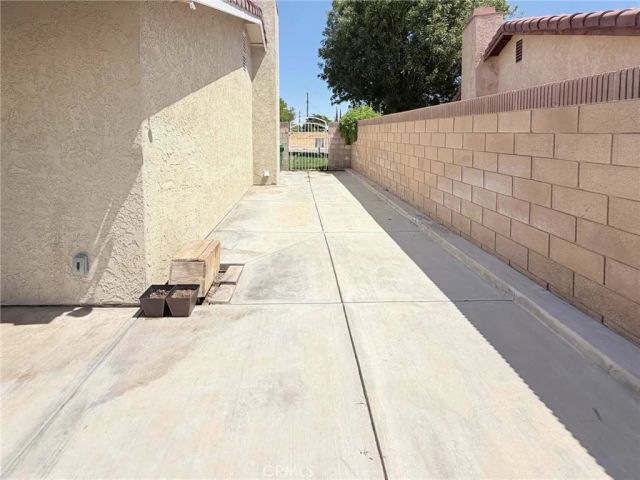 1802 Linda Avenue, Lancaster, CA 93534