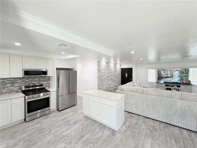 1802 Linda Avenue, Lancaster, CA 93534