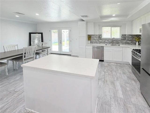 1802 Linda Avenue, Lancaster, CA 93534