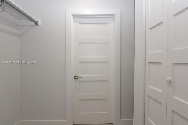 1084 NW 66th St, Miami, FL 33150