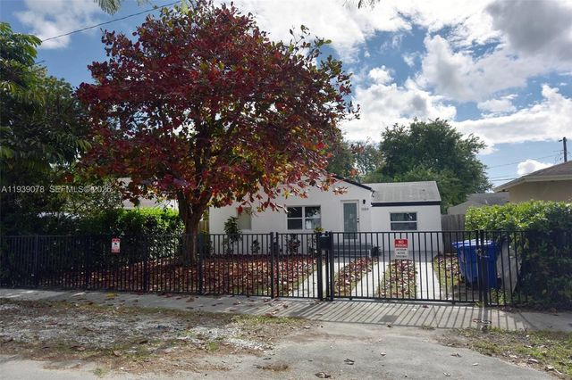 1084 NW 66th St, Miami, FL 33150