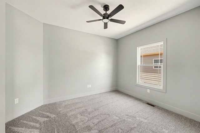 2824 Crystal Lake Dr, Salina, KS 67401