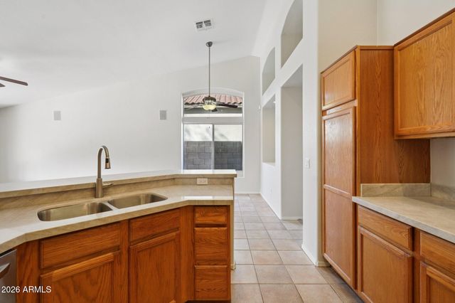 3861 E ASPEN Way, Gilbert, AZ 85234