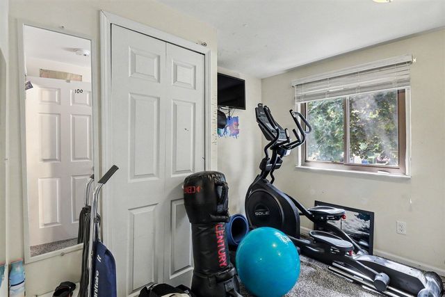 439 S Winding Drive, Waterford, MI 48328