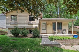 439 S Winding Drive, Waterford, MI 48328